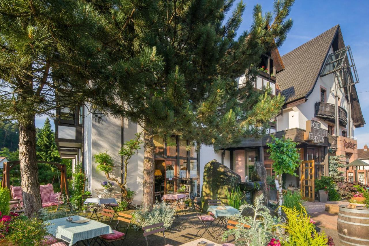 Waldhotel Felsentor Hauenstein Exterior photo