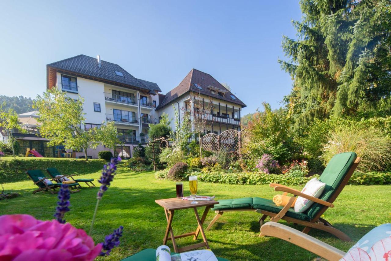 Waldhotel Felsentor Hauenstein Exterior photo